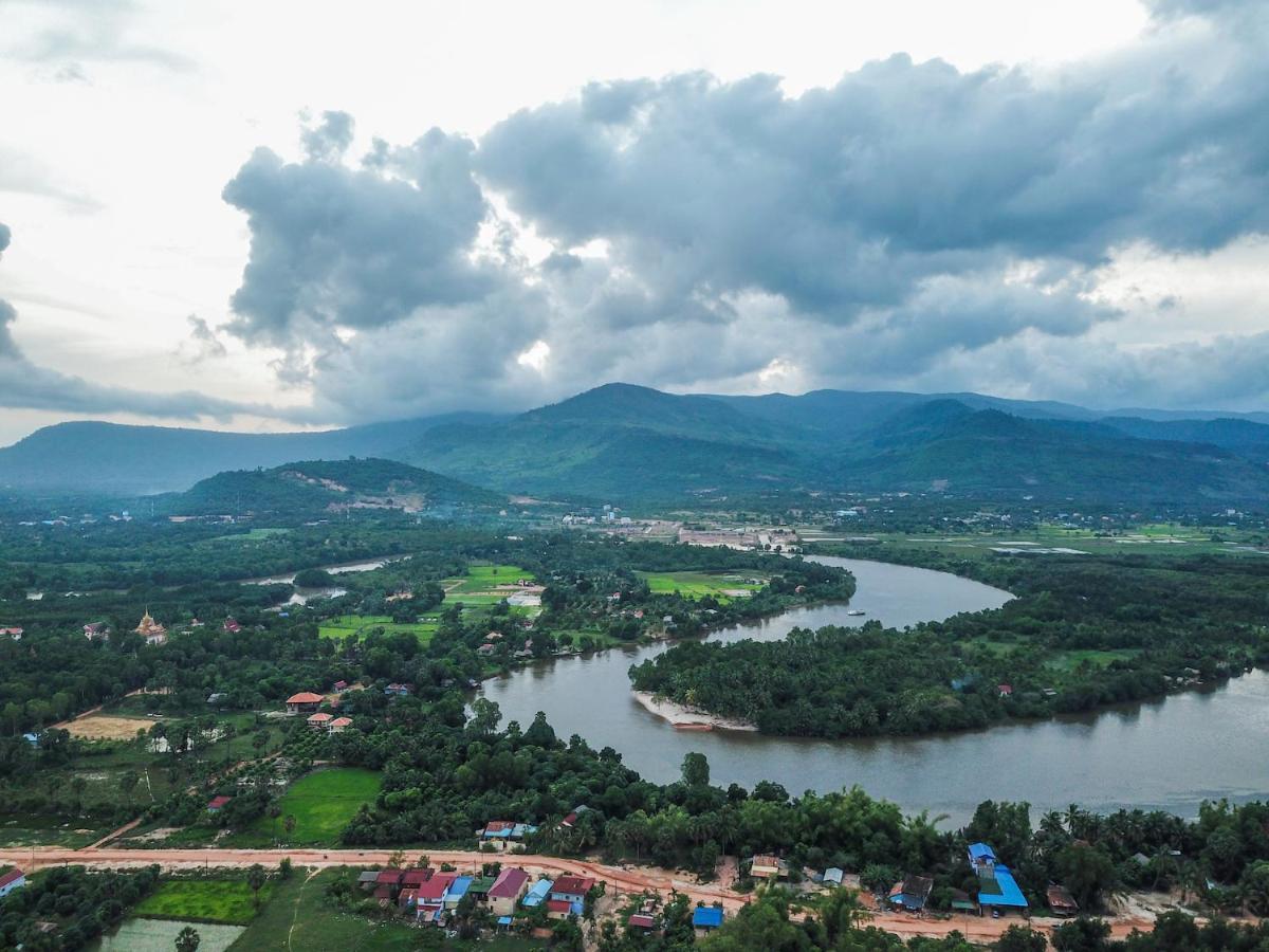 Nary Garden Hotel Kampot Exterior photo